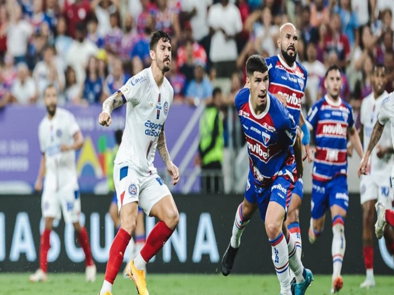 Jogando no Castelo, Bahia  goleado pelo Fortaleza e v tabu permanecer